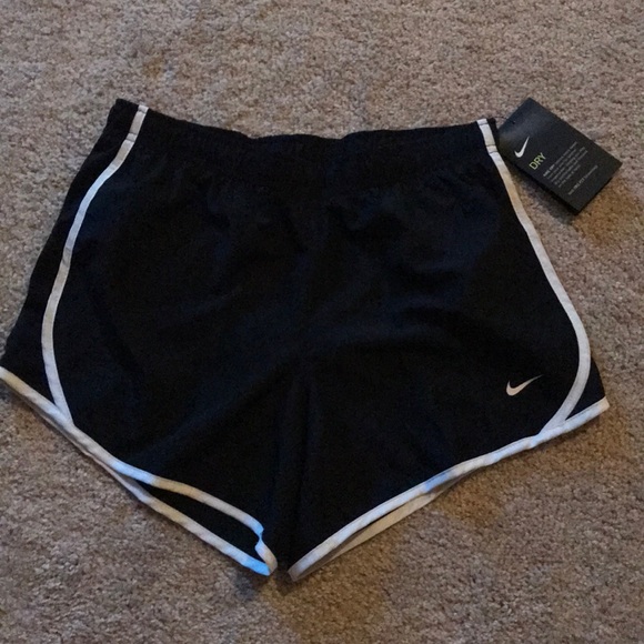 New tennis shorts with tag. - Picture 1 of 1